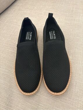 Slip-On Knit Black Loafers